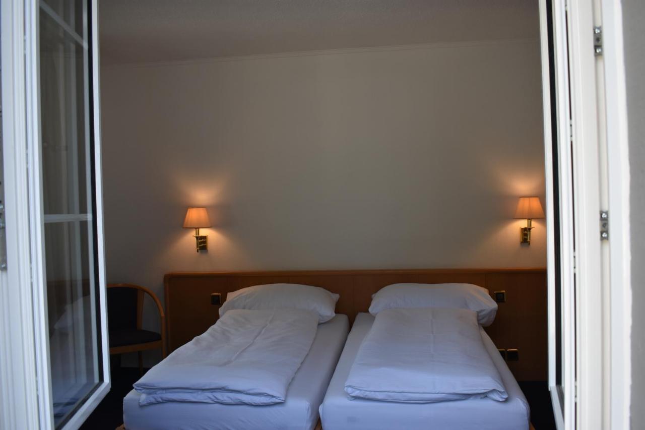 Hotel Schwert Нефельс Экстерьер фото