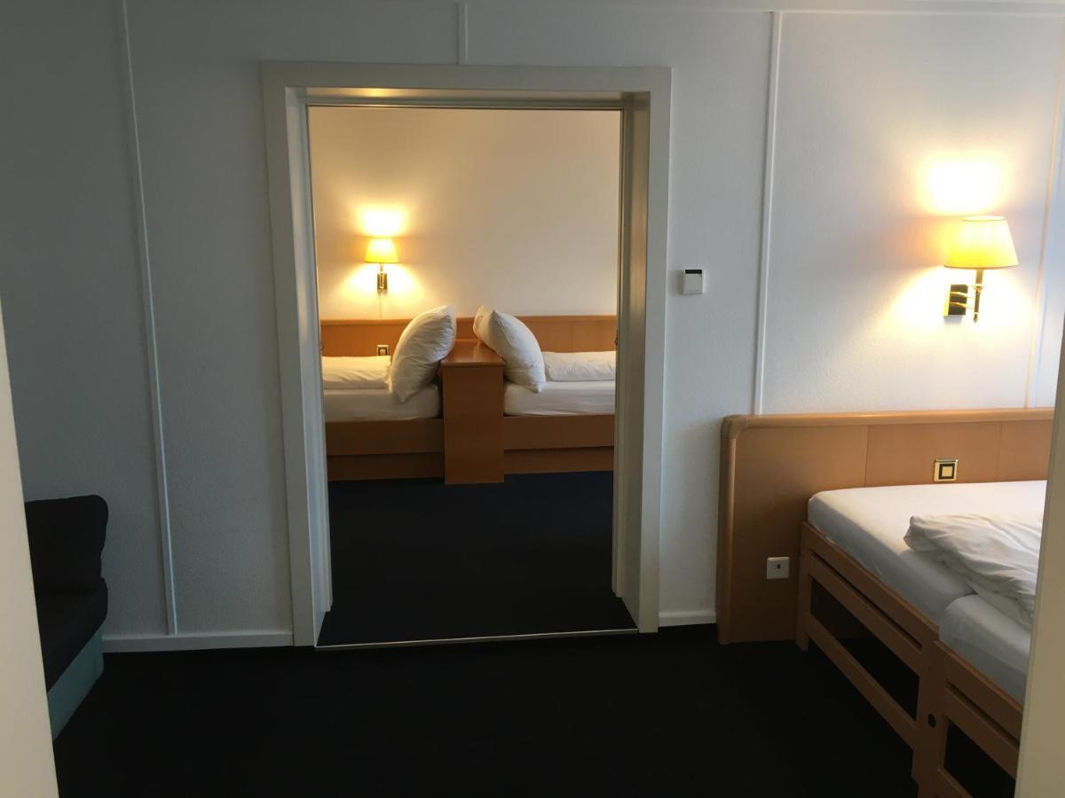 Hotel Schwert Нефельс Экстерьер фото